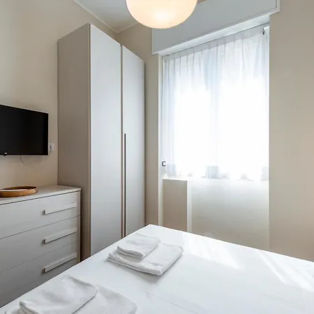 Duomo B - Two Bedrooms & Bathroom Milão
